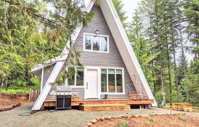 Courtenay Cabin | Forbidden Plateau Cabin. A mountain oasis !...