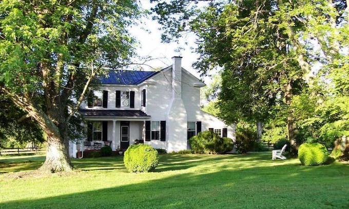 Gordonsville House | Central Virginia Country Cottage