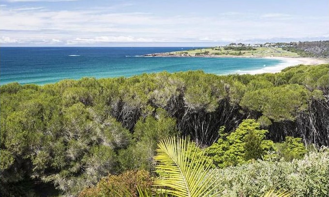 Tura Beach House | Ocean Break Tura