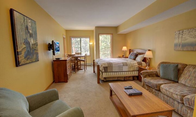 Mountain House Apartment | Slopeside 2743 UPGRADED to PREMIER! 1st Floor!