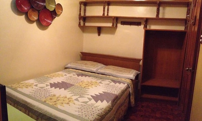 Legazpi Bed & Breakfast | Tia Beth's Bed and Breakfast- Lada
