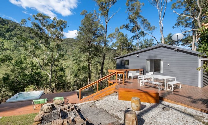 Lower Mangrove House | She-oak House - Pure Valley