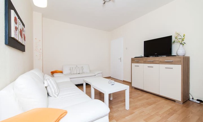 Sudostviertel Apartment | Ferien- Monteurwohnung bis 3 Pers.