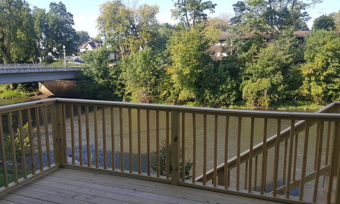Albany Apartment | Sugar River Hideaway