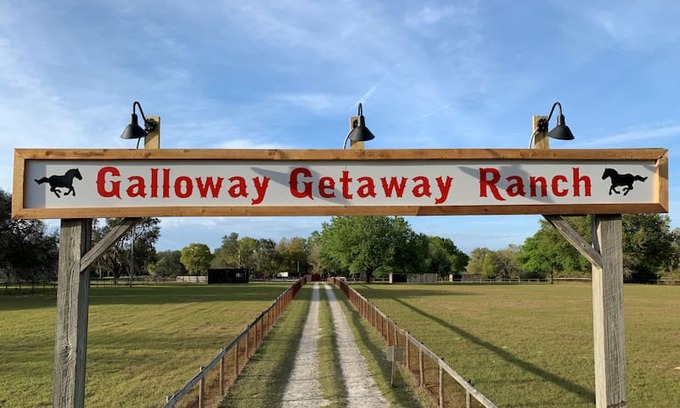 Eustis House | Galloway Getaway Ranch