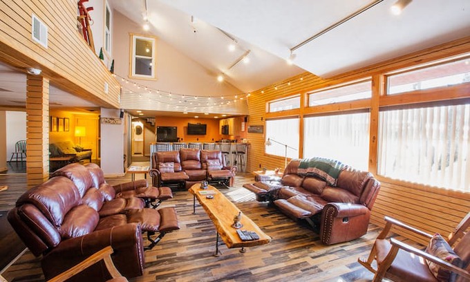 Old Forge House | The Lodge on Main