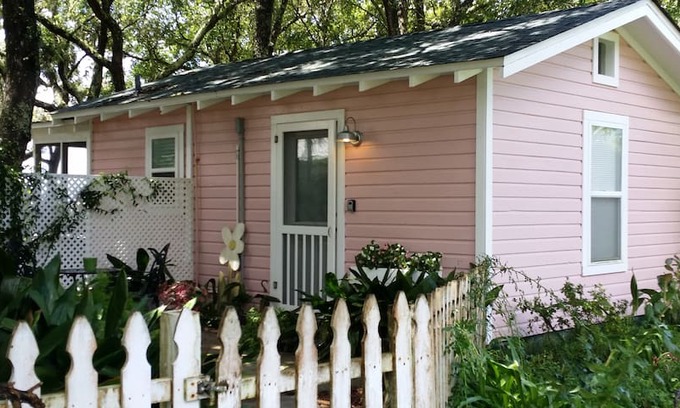 Gulf Shores House | Wisteria Cottage Perfect for Two