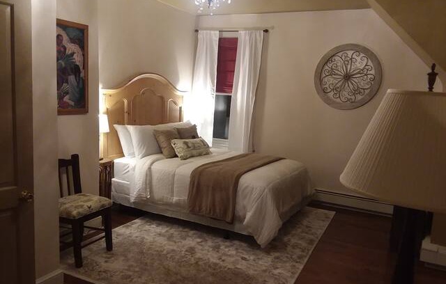 Beckley Apartment | Ambrosia Inn Oasis