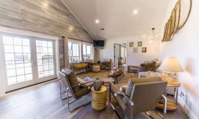 Crescent City North House | The Agate Kitchen Suite