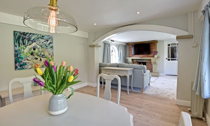 Grosmont Cabin | Three Trees Cottage