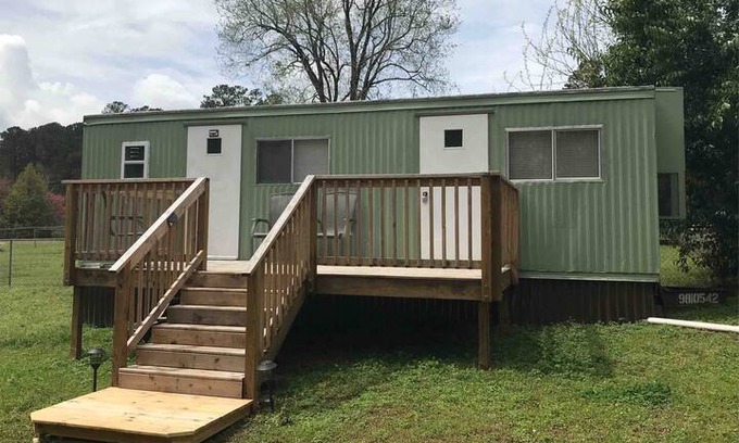 Raleigh House | Lil’ Tiny house in private backyard!