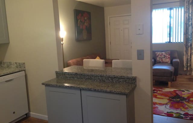 Menlo Park Apartment | Sunset Foothills