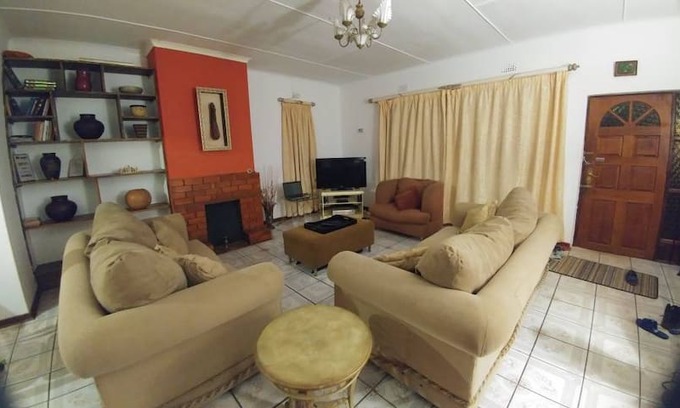 Manzini House | Mook: self-catering Manzini