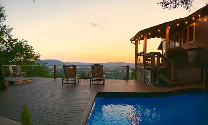 Chattanooga House | Sunset Haven: 4BR Hot Tub Fireplace Stunning Views