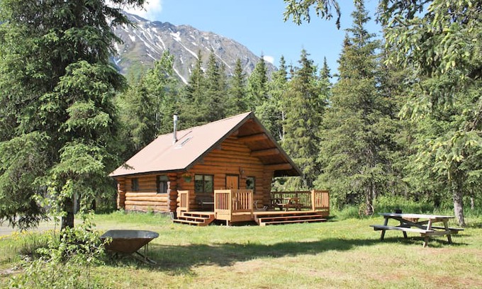 Moose Pass Cabin | Upper Paradise Log Cabin