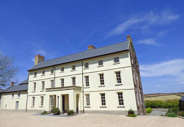 St Ishmaels House | Butterhill Grange, 7 bed, 16 ppl, Pembrokeshire