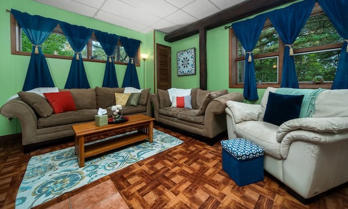 Newfield House | Schaff’s Hillside Haven - VIDEO TOUR