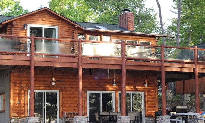 Higgins Lake Cabin | Log Cabin on Higgins Lake