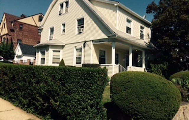 Southeast Yonkers House | St James Guest House