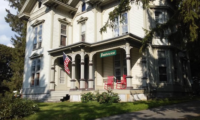 Cazenovia Apartment | The Studio at FountainView (Cazenovia Village!)