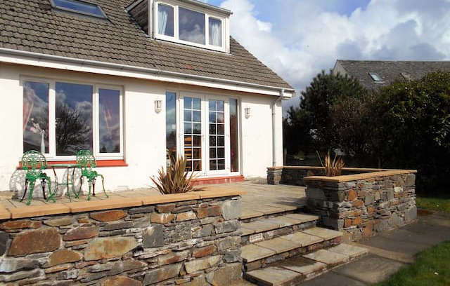 Carradale House | Rowanlea Cottage, Carradale