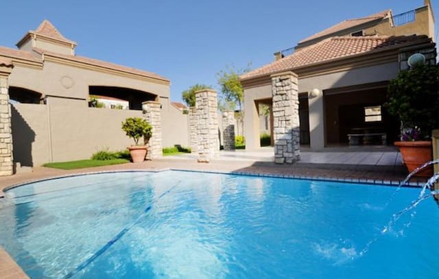 Lone Hill Apartment | Castillo de Lonehill