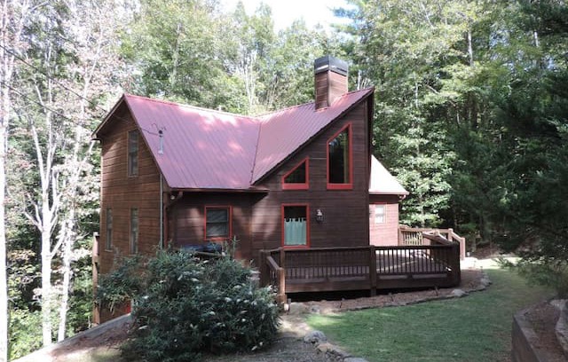 Ellijay Cabin | Whispering Pines - 3 Bedroom 3 Bath Cabin with Game Room, Hot Tub & Internet in the Coosawattee River Resort