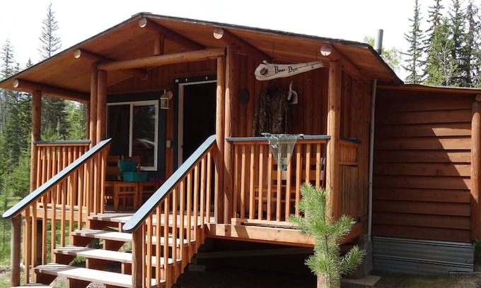 Sheridan Lake House | Seawood B&B and Cabins - Bear Den Cabin