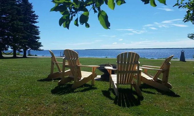 Acadian Coastal Drive Cabin | Willow Cottage - Oak Point, NB