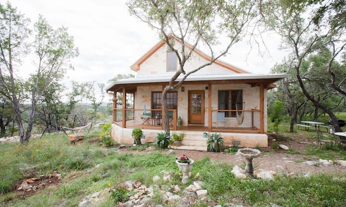 Hammett's Crossing Cabin | Cypress Creek Retreat Hamilton Pool