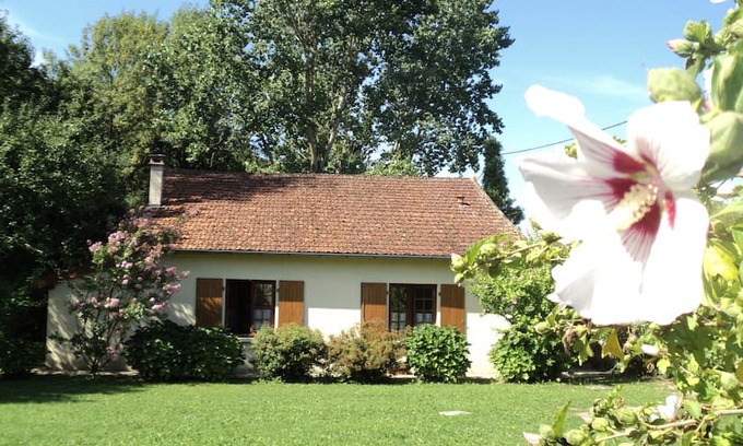 Montbron House | Maison de charme Les Bruyères