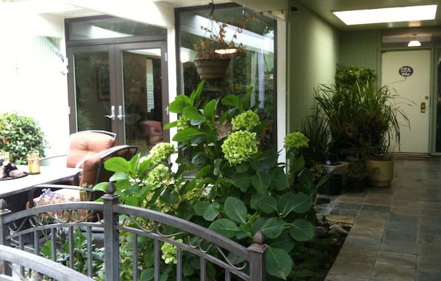 San Rafael House | Huge, sunny bedroom & sitting rm. in Eichler home.