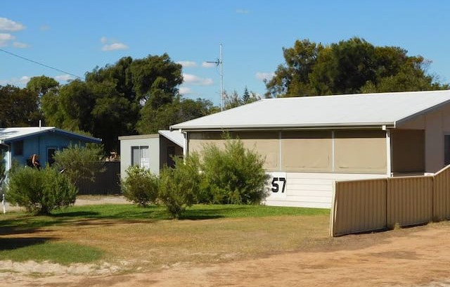 Jurien Bay Cabin | 57 Bashford St Driftwood Spa Cottage