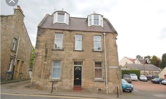 Aberdour Apartment | Aberdour Seaside Haven / Edinburgh Festival Base