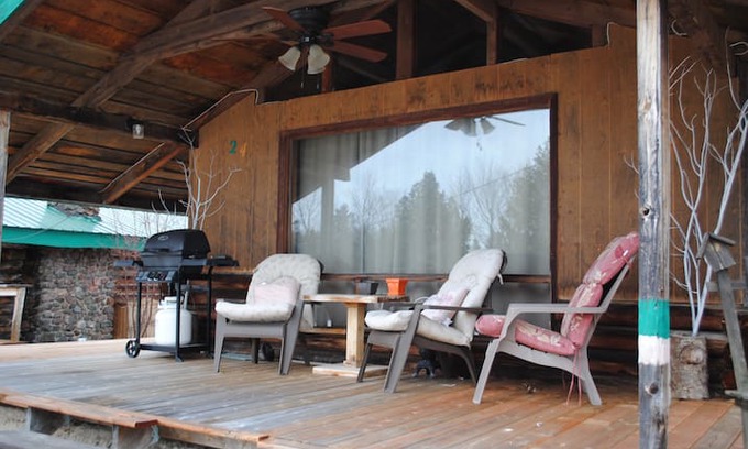Algoma District House | BET-CHA-WANA STAY Moose cabin