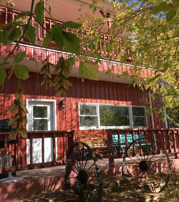 Meeker House | The Big Red Barn on the River