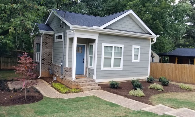 Charlotte House | Tiny Living in Wilmore/South End