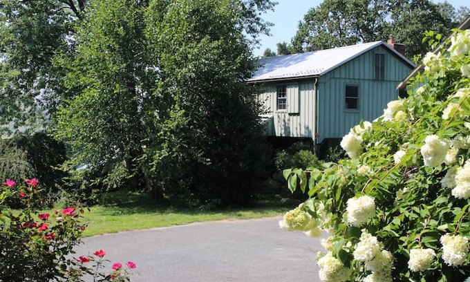 Jarrettsville Apartment | Charming Farm Cottage