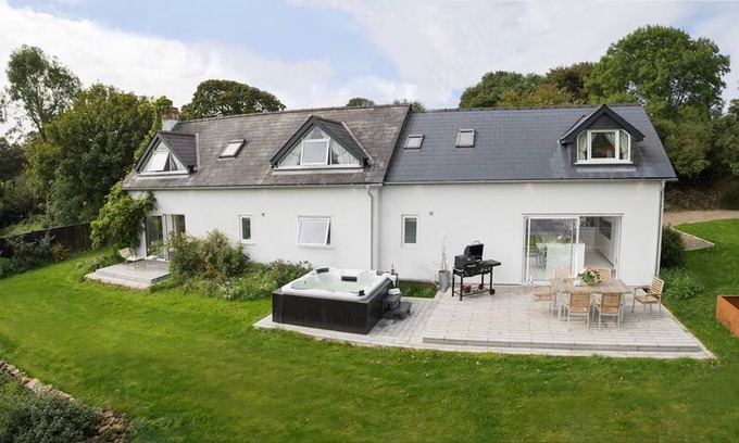 St Dogmaels House | Morawel