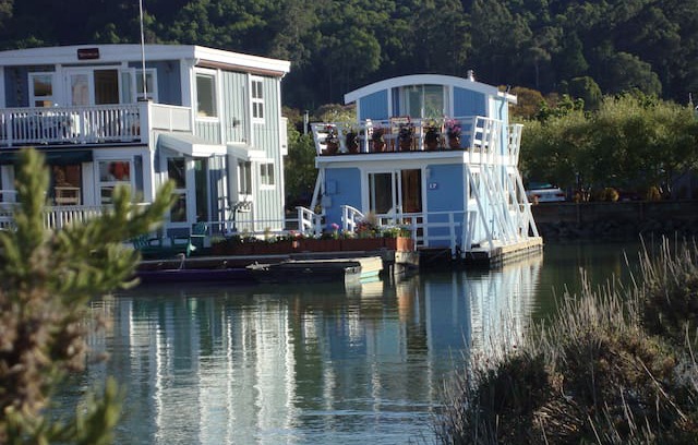 Marin City House | Floating Guest Cottage (houseboat)
