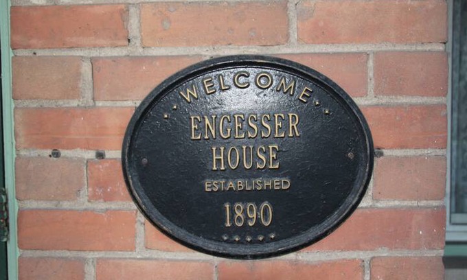 Saint Peter House | Engesser House (Master Suite) Near Gustavus & Park