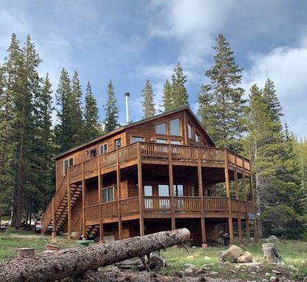 Valley of the Sun Cabin | Royal Roost Moose/Elk Lodge-Fairplay Breckenridge