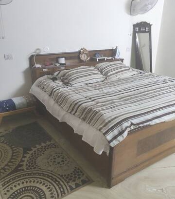 Lajpat Nagar Apartment | Cosy Independent Studio in South Delhi
