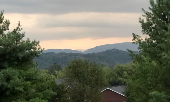 Sevierville Bed & Breakfast | Little Gem in the Mountain