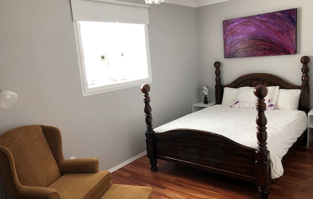 Saskatchewan House | Guestroom in Yellow Grass