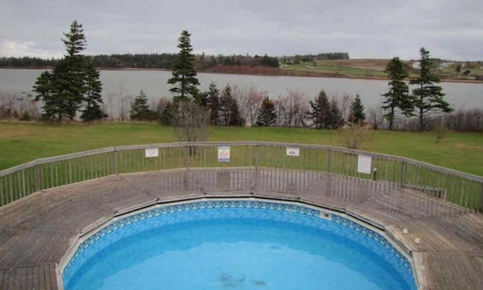 Bayview House | Drift Away Lodge