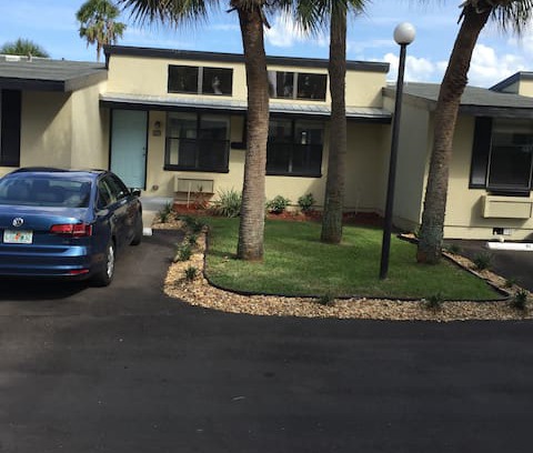 New Smyrna Beach Villa | Best of Both Worlds New Smyrna Beach