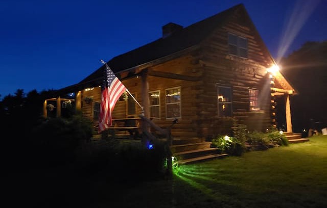 Newport Center Cabin | Sugar Hill
