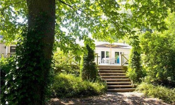 Borne Villa | Wellness badhuis in hartje Borne.