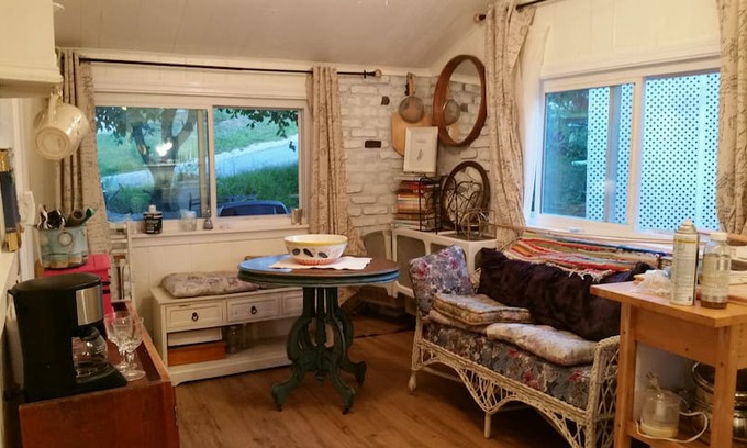 Buzzards Bay Cabin | Teeny Tiny Cozy Cottage